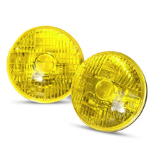 Load image into Gallery viewer, Traditional 5.75" Headlight - Yellow (Low Beam)